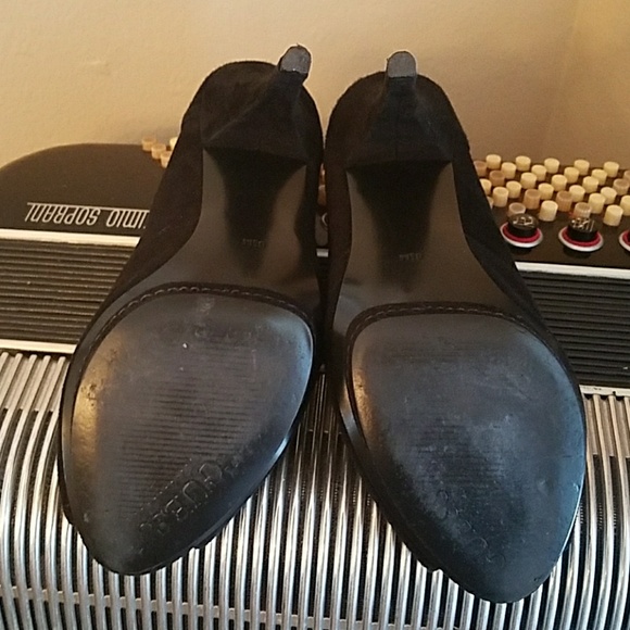GORGEOUS GUESS BLACK SUEDE OPEN TOED PUMPS - Picture 6 of 8